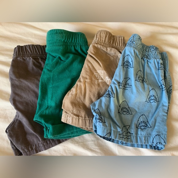 *SALE Boys shorts - Picture 2 of 3